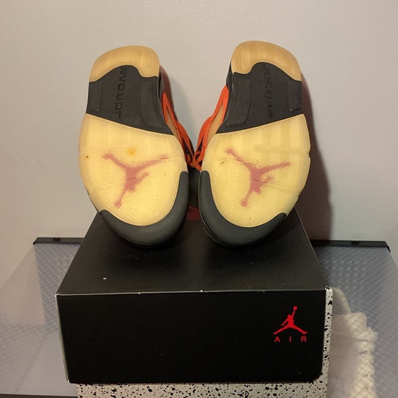 Reselling - Picture 5 of 8